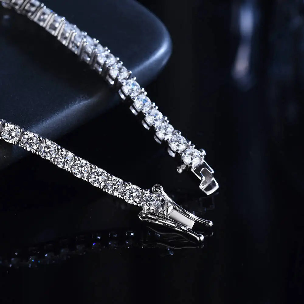The Emily Eternity Line Bracelet