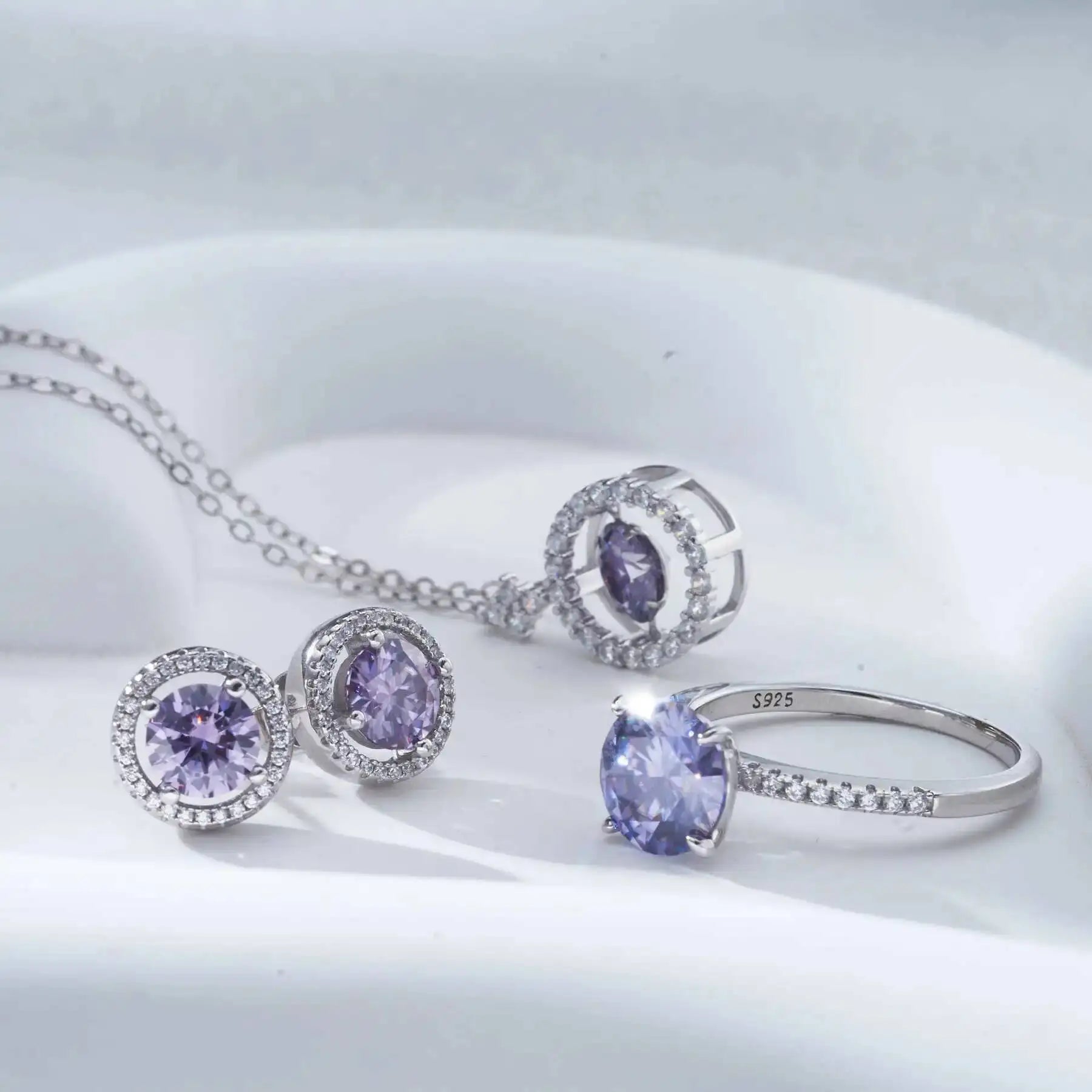 The Emily Lumière Bridal Set