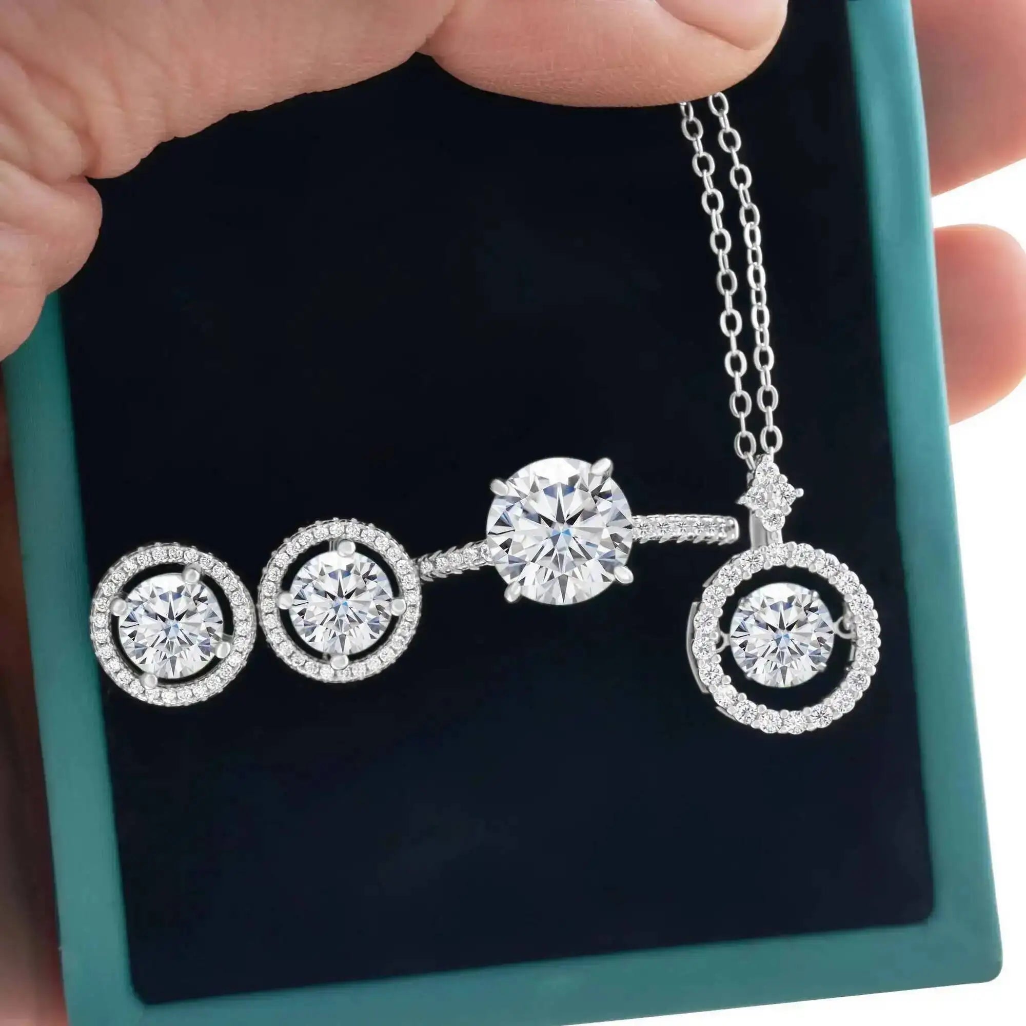 The Emily Lumière Bridal Set