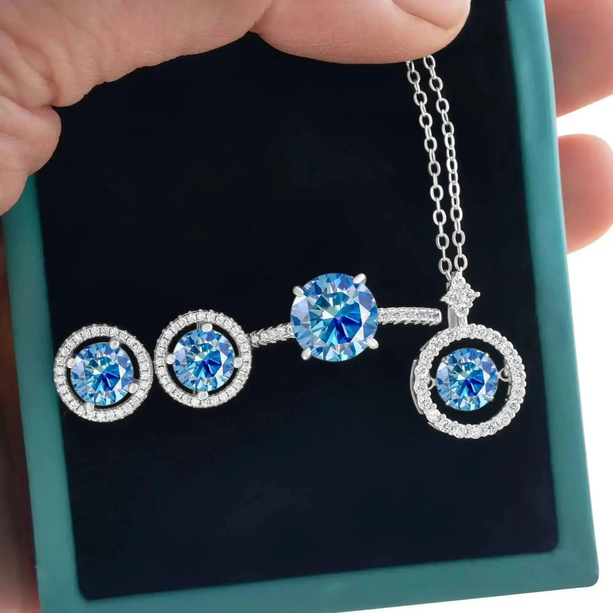 The Emily Lumière Bridal Set